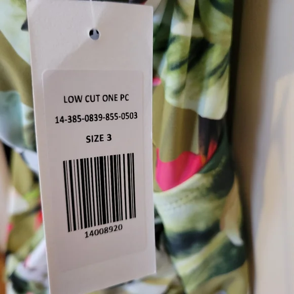 FTF Low-Cut One Piece Swimsuit (Tropical Print) - Picture 10 of 10